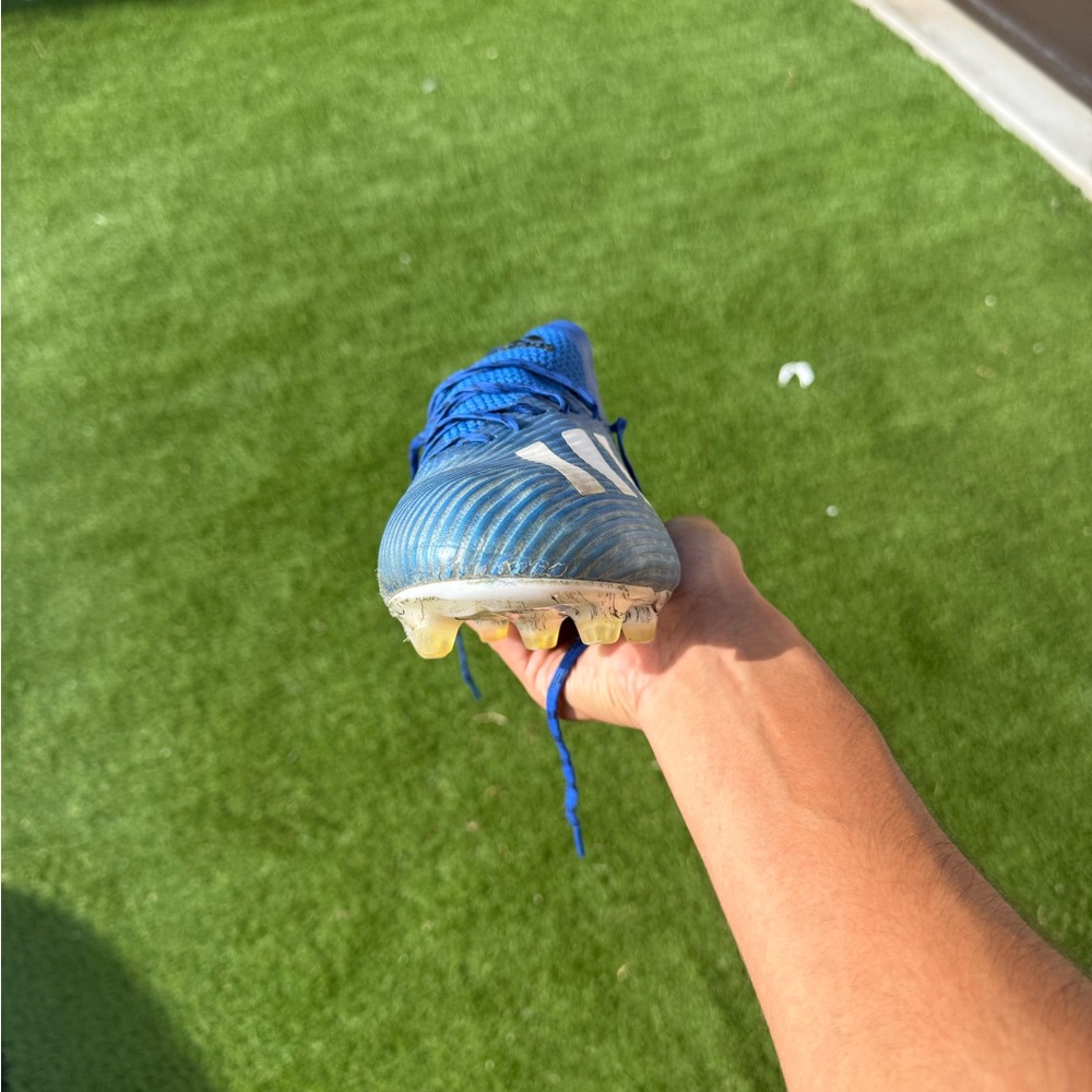 Blue Adidas X 19.1 soccer cleats - Picture 8 of 17